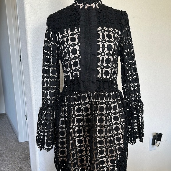 Eilly Bazaar High Neck Mini Dress in Black and White Bodicon Style - Picture 5 of 7
